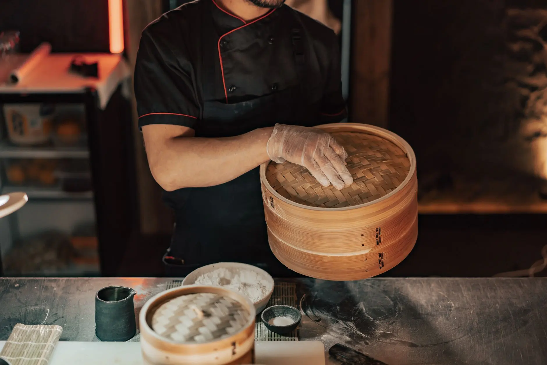 医疗机构消毒液配比指南：搭配空气消毒机实现高效病菌灭活